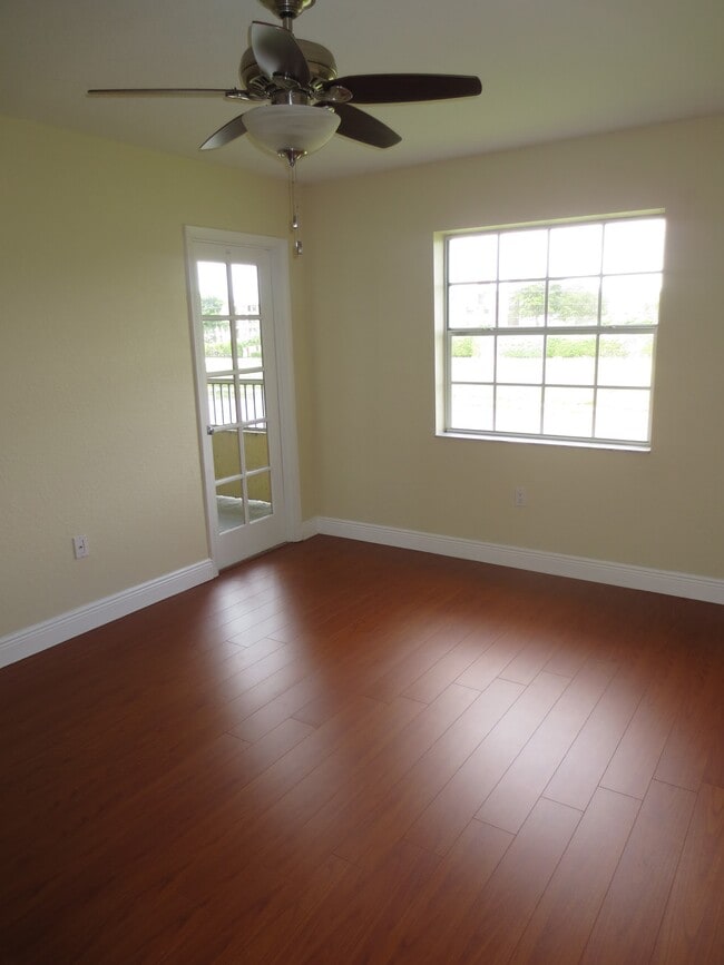 Building Photo - 2841 N Oakland Forest Dr