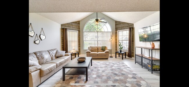 Foto del edificio - 5005 Laguna Bay Cir
