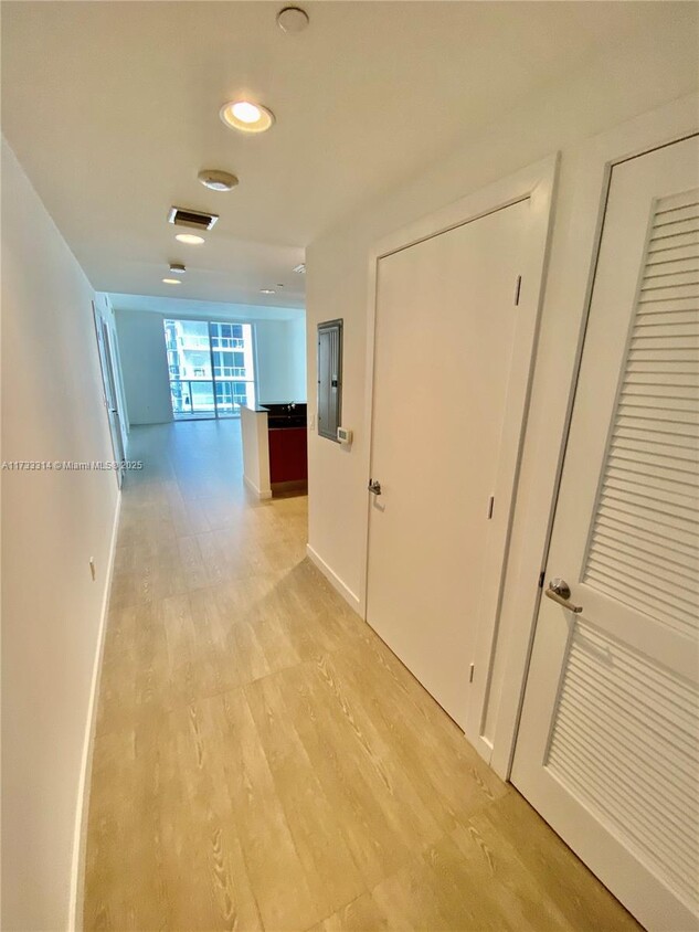 Foto principal - 1060 Brickell Ave