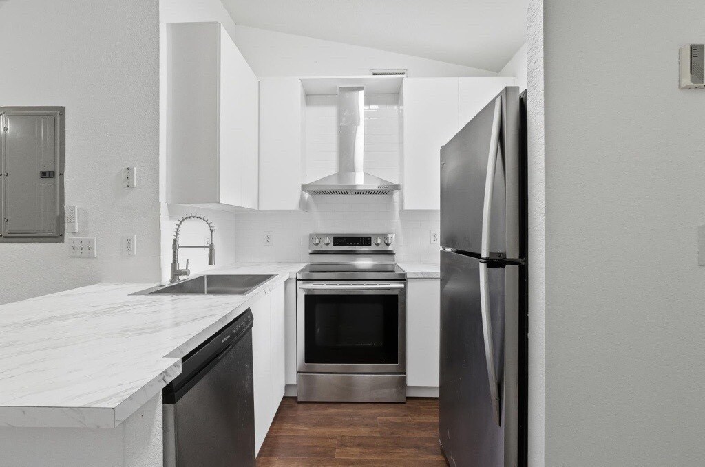 Foto del edificio - Davie Villas Stirling, LLC