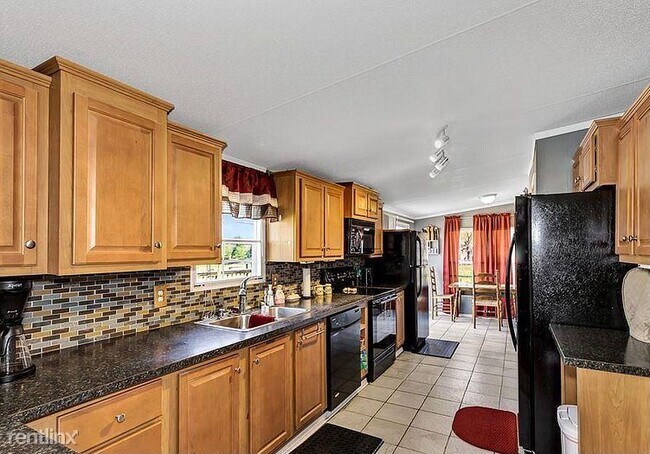 Building Photo - 3 br, 2 bath Mobile Home - 27135 Oak Crest Dr