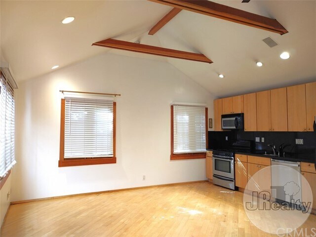Building Photo - 1449 Calumet Ave