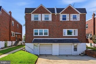 Building Photo - 668 Renz St