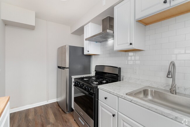 Building Photo - 1607 Asmann Ave
