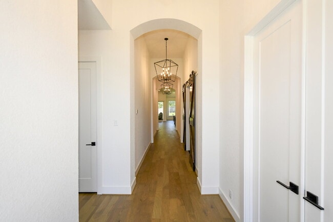 Foto del edificio - 26643 White Eagle Dr