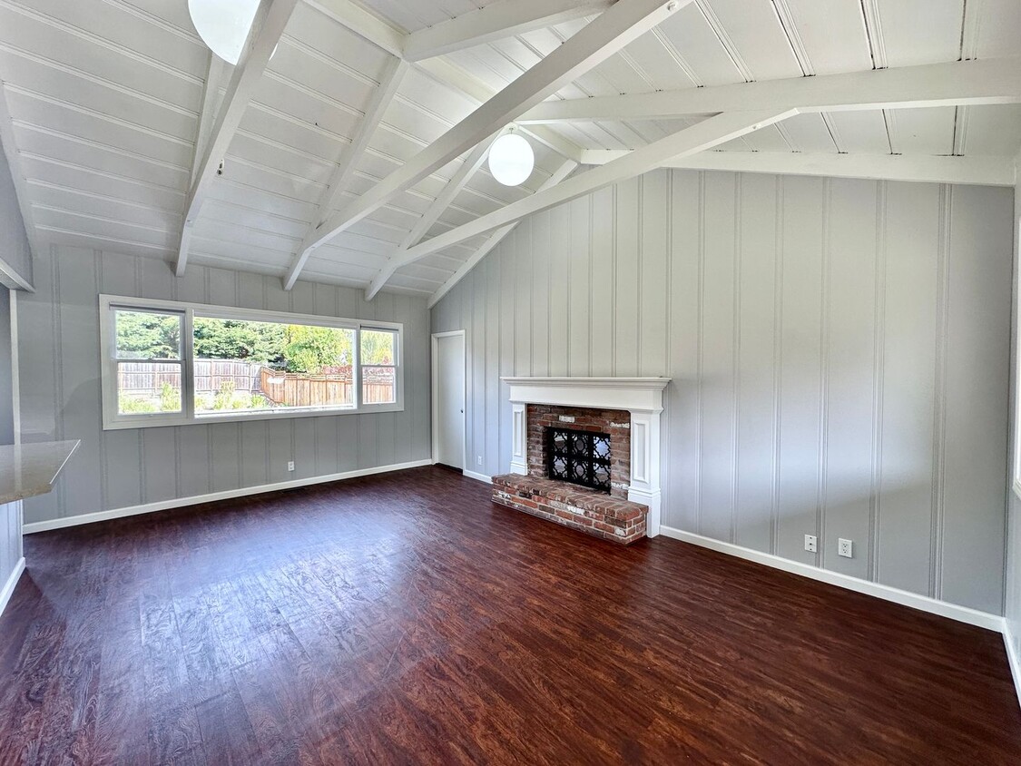 Foto principal - Charming Strawberry/Mill Valley Home w/Lar...