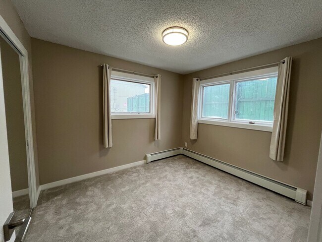 Foto del edificio - Remodeled 2 Bedroom in Third Addition