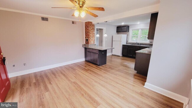 Foto del edificio - 11968 Hooker Ln