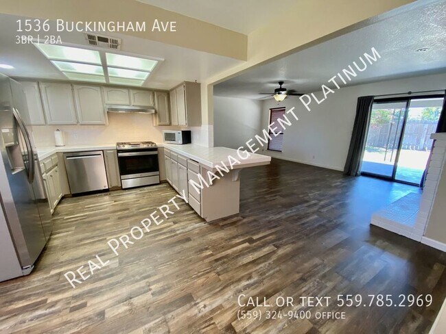 Building Photo - $2,150 Clovis Home 3 Bedroom 2 Bath, Ashla...