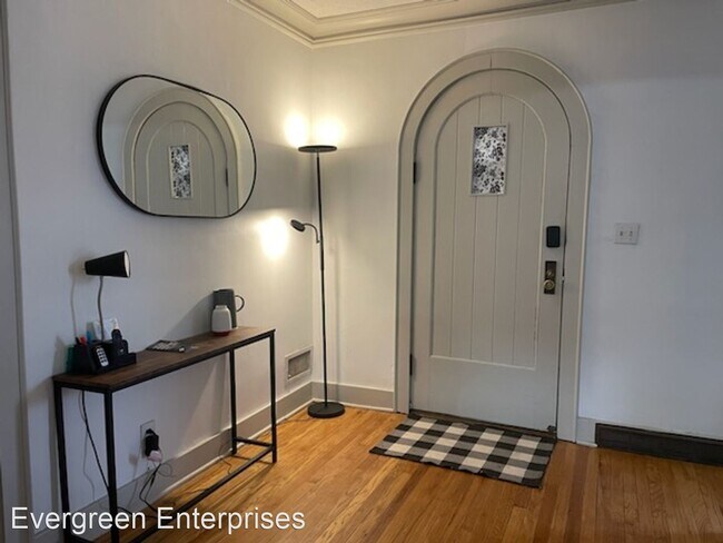 Foto del edificio - 3 br, 2 bath House - 4205 Walnut Street