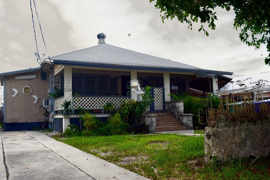 Primary Photo - 401 NW 23rd Ct