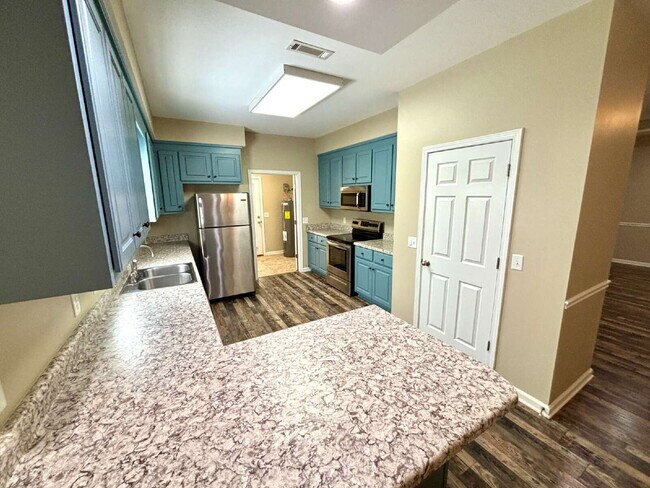 Foto del edificio - FOR RENT in Enterprise, AL!!