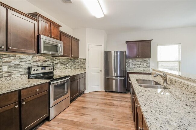 Foto del edificio - 47 Autumn Canyon Path SE