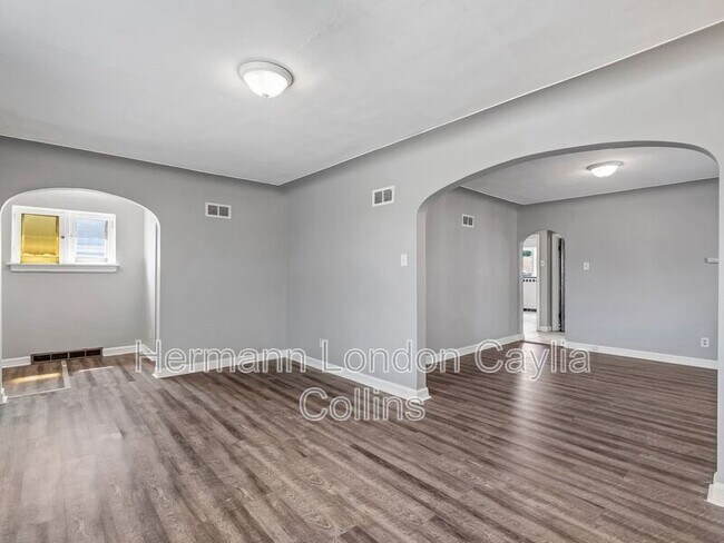 Foto del edificio - 5951 Park Ln