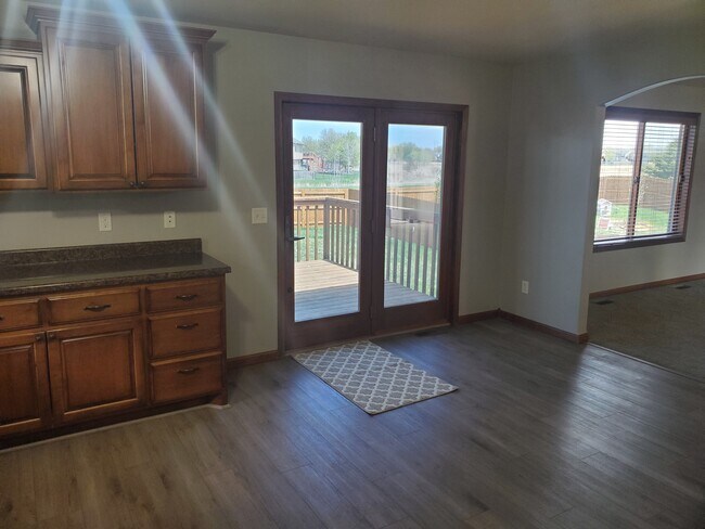 Foto del edificio - 7510 W 58th St