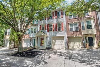 Building Photo - 20539 Golf Course Dr