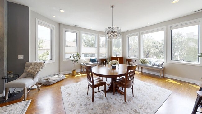 Building Photo - 1500 W Huron St