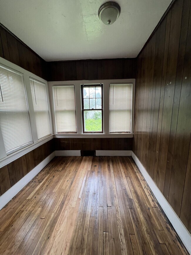 Foto del edificio - 15500 Rutherford St