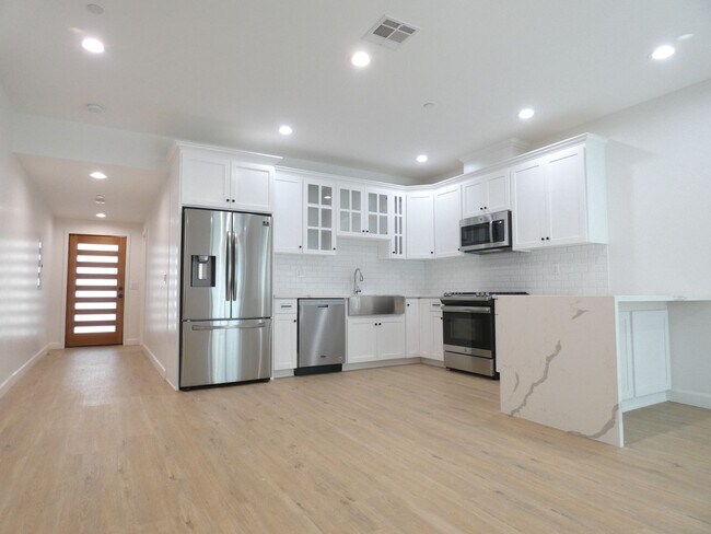 Foto del edificio - 5346 Lexington Ave