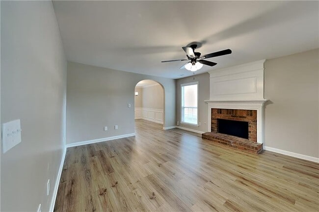 Building Photo - 2250 Winthrope Way Dr