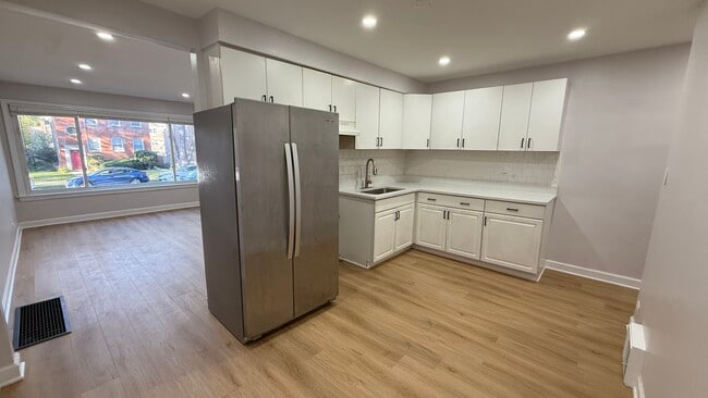 Building Photo - 4837 Hull St