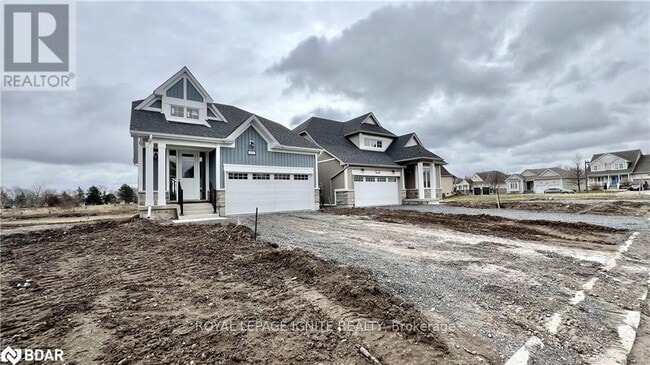 Building Photo - 10 Oakmont Dr