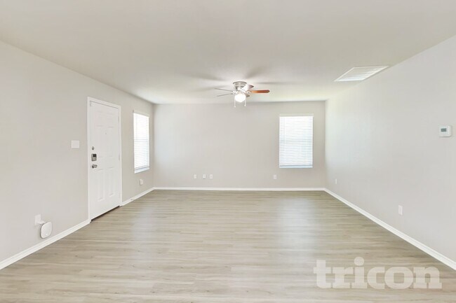 Foto del edificio - 8506 Amistad Cove