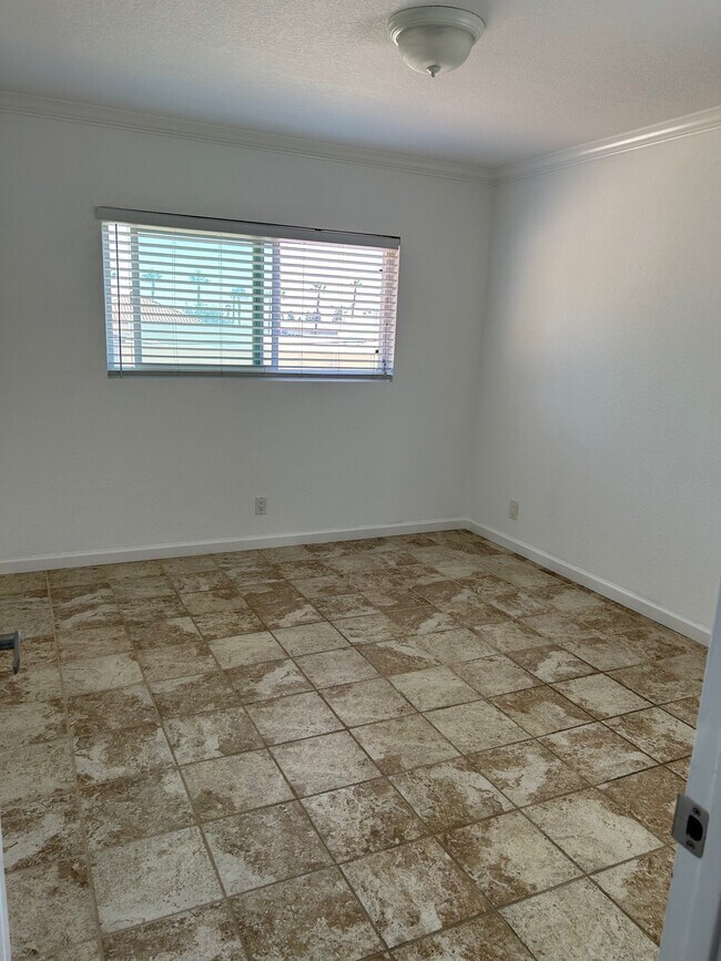 Foto del edificio - 2752 Dalemead St