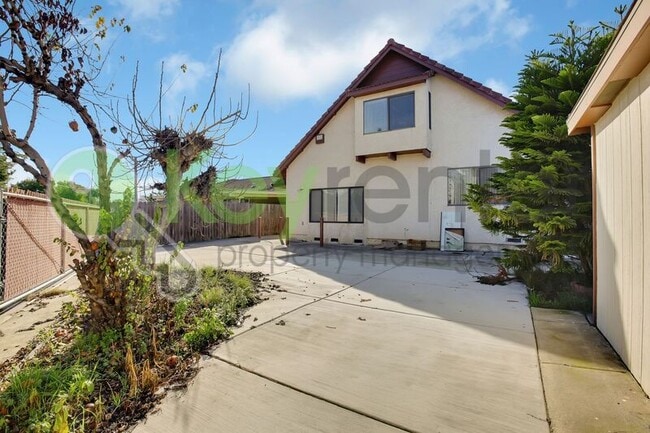 Photo - 809 N Hobson Ave House