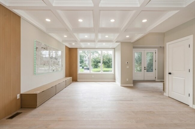 Building Photo - 66 E Gramercy Pl