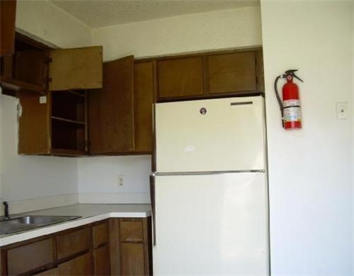 Building Photo - South Gate Arms Apts