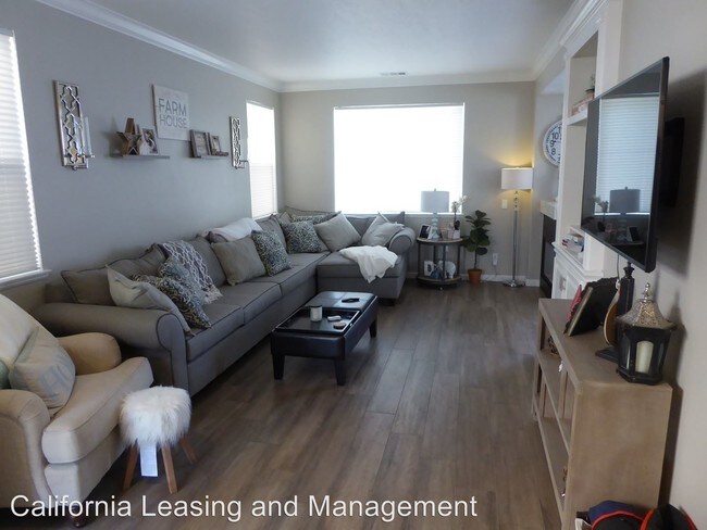 Foto del edificio - 3 br, 3 bath House - 30348 Cedar Oak Lane