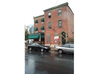 Building Photo - 800 Washington St