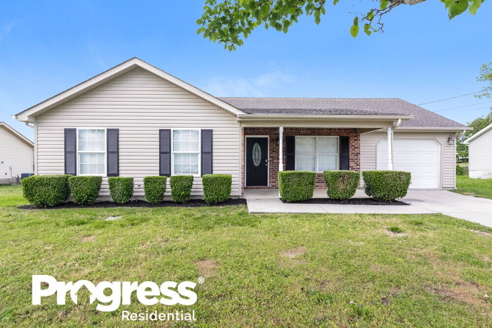 1004 Swayze Ct, La Vergne, TN 37086 House Rental in La Vergne, TN