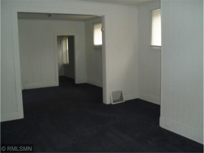 Building Photo - 155-157 N Starr Ave