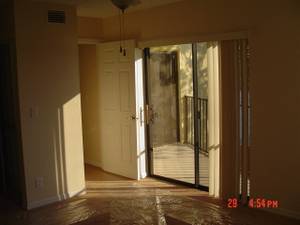 Building Photo - 2 Bedroom condo