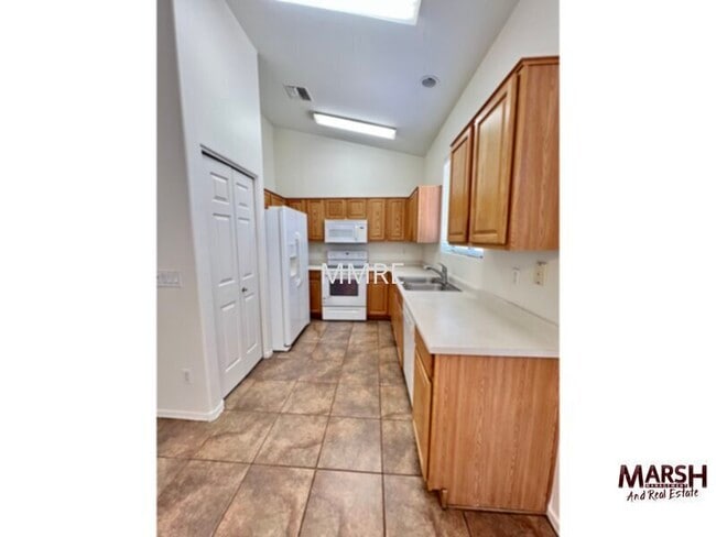 Building Photo - Wonderful 3 bedroom home in Mesa with comm...
