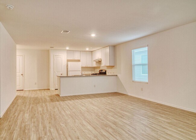 Foto del edificio - Updated Amenities!