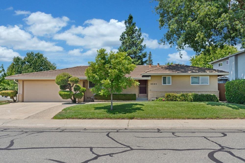 Photo - 6940 Los Cerros Dr (Sacramento, CA)