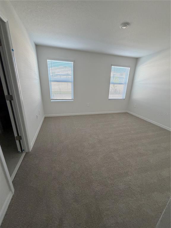 Foto del edificio - 16306 Bird of Paradise Ave