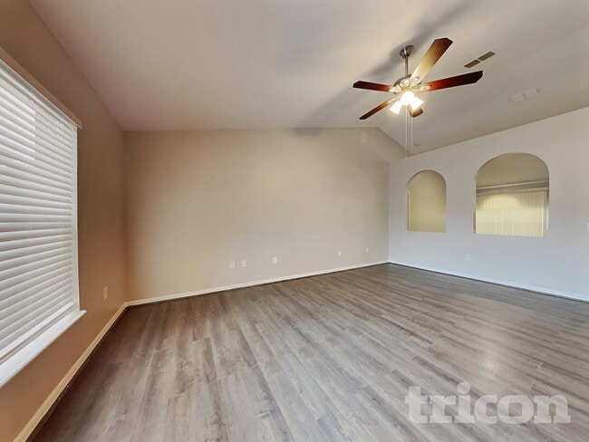 Foto del edificio - 964 Cascades Park Trail