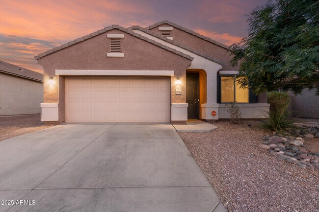 Foto del edificio - 23759 W Magnolia Dr