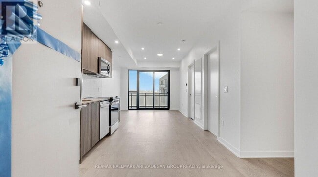 Photo du bâtiment - 720 Whitlock Ave