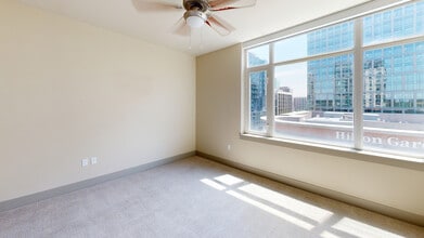 Interior Photo - Ashton Bellevue