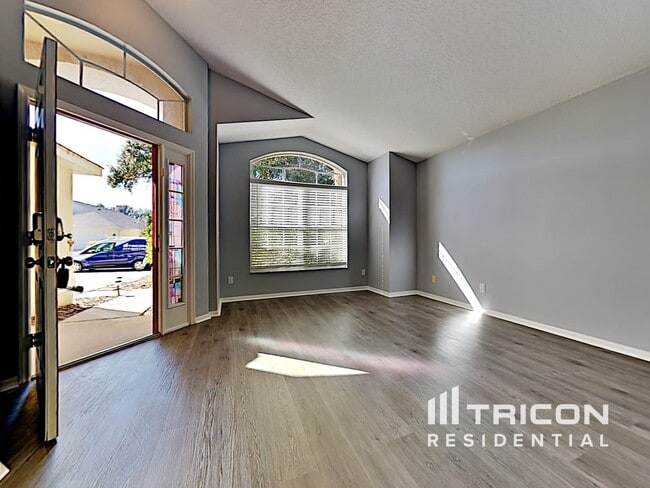 Building Photo - 15519 Granby Pl