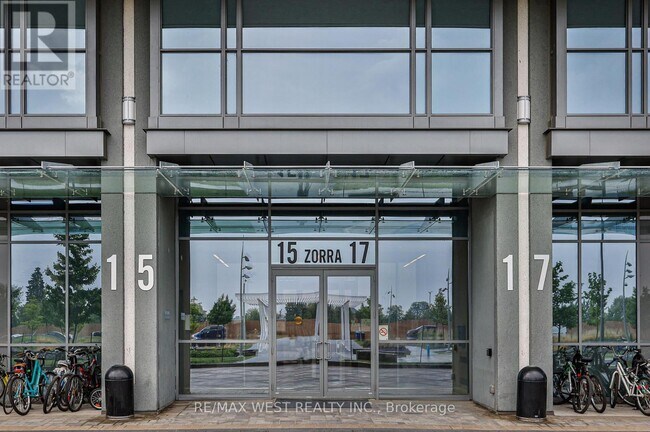 Building Photo - 15 Zorra St