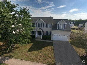 Building Photo - 2822 Slingerland Dr