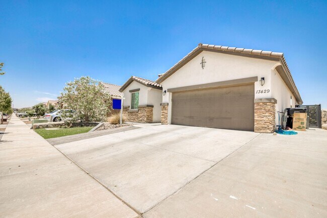 Building Photo - 13429 Plumpton Rd