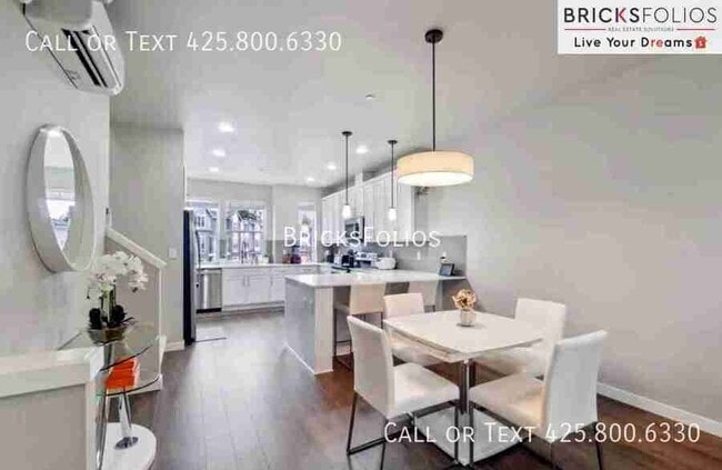 Building Photo - 13717 Admiralty Way