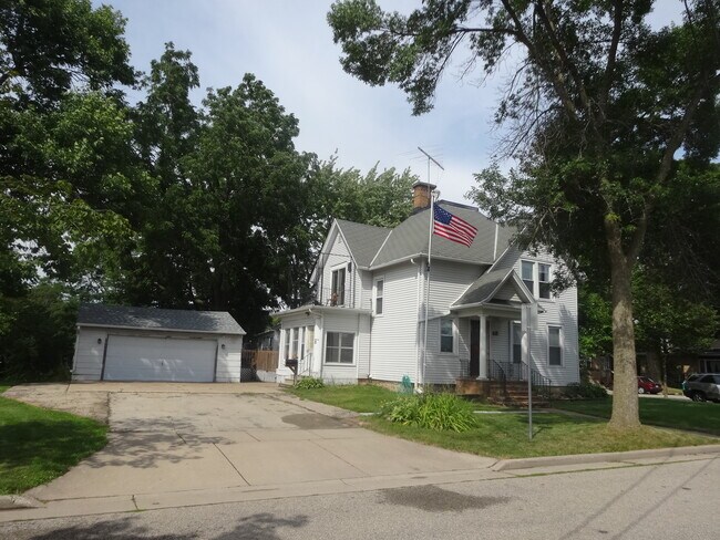 House - 48 Sherman Pl